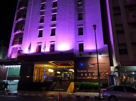 Bp Grand Suite Hotel Hat Yai Bagian luar foto
