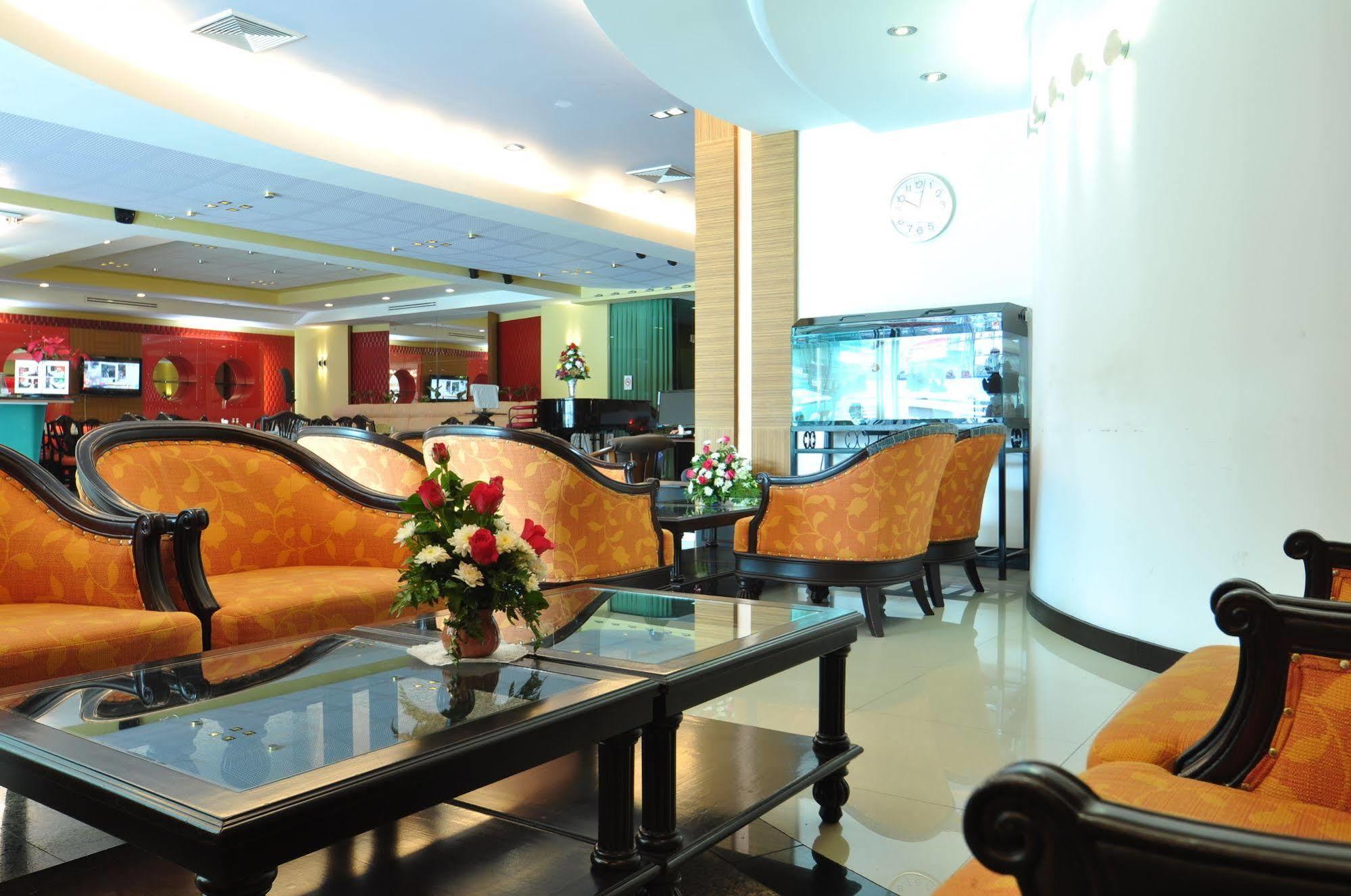 Bp Grand Suite Hotel Hat Yai Bagian luar foto
