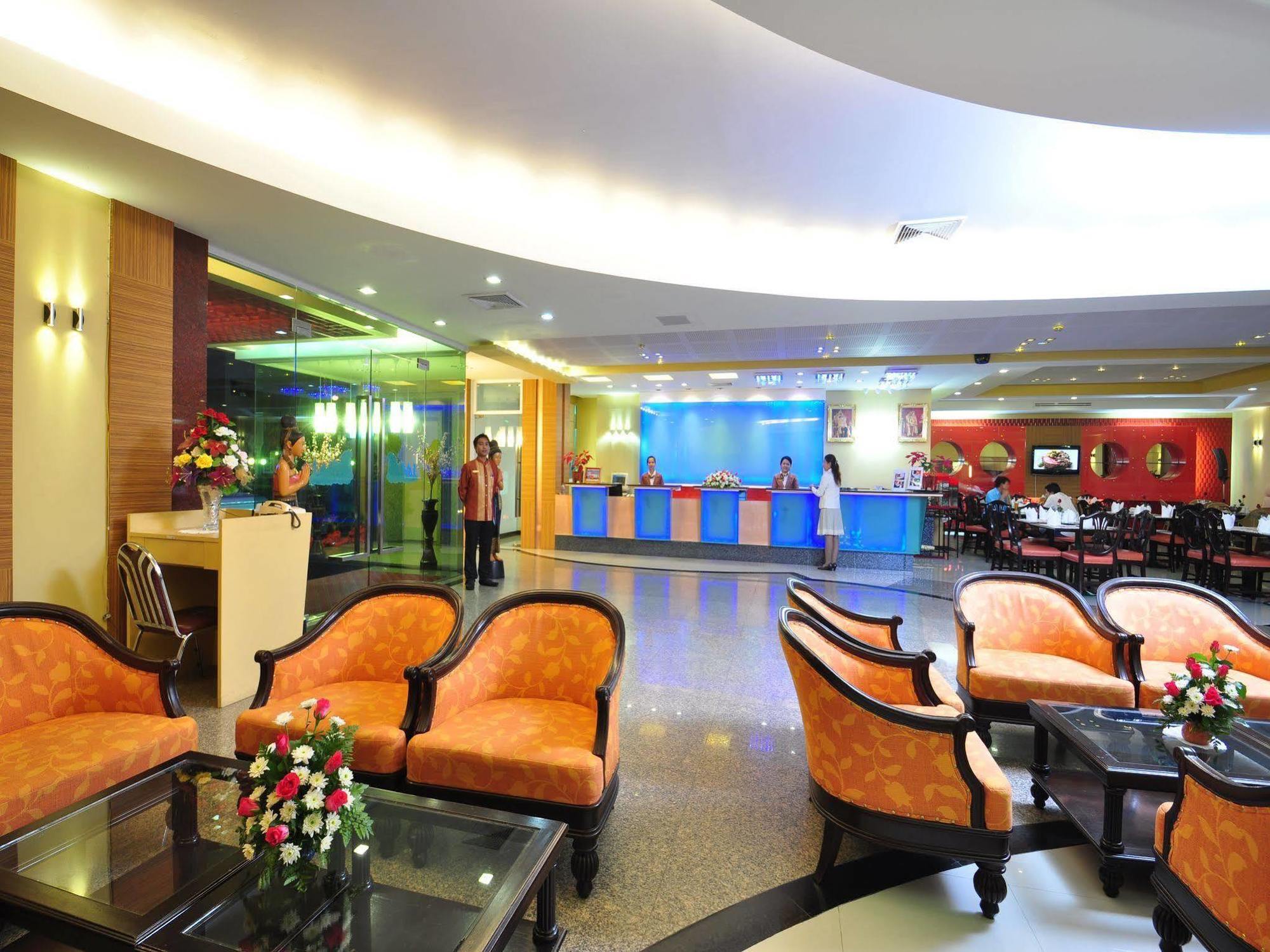 Bp Grand Suite Hotel Hat Yai Bagian luar foto