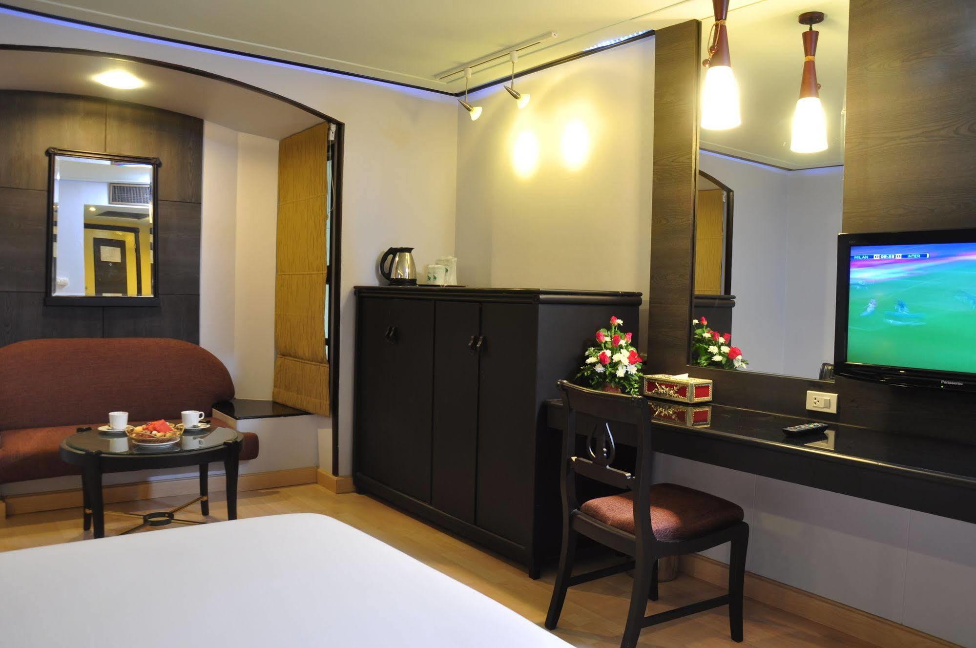 Bp Grand Suite Hotel Hat Yai Bagian luar foto